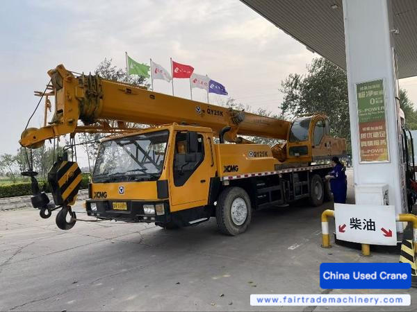 Buy XCMG QY20G Used Crane / 1